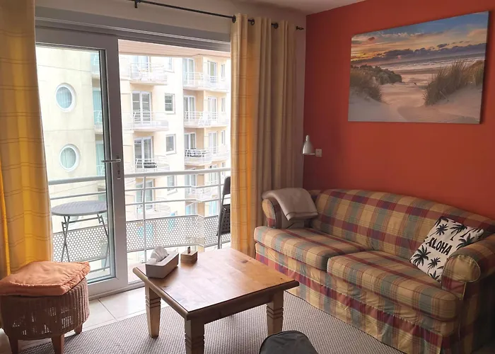 Stylish With A Swimming Pool By The Sea T129