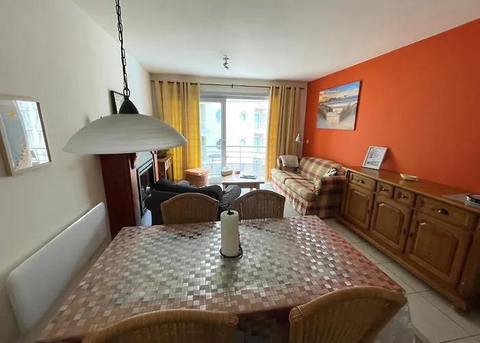 Apartment Stylish With A Swimming Pool By The Sea T129 Ostend